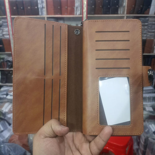 Upgrade your everyday carry with this Men’s Large Capacity Leather Wallet in Camel Brown