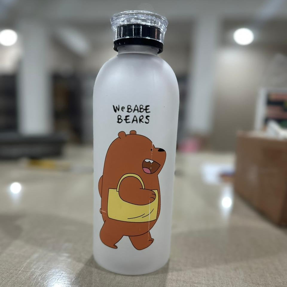 Stay hydrated in style with the adorable We Bear Panda Water Bottle (1000ml)—perfect for daily use at school, gym, office, or outdoor activities.