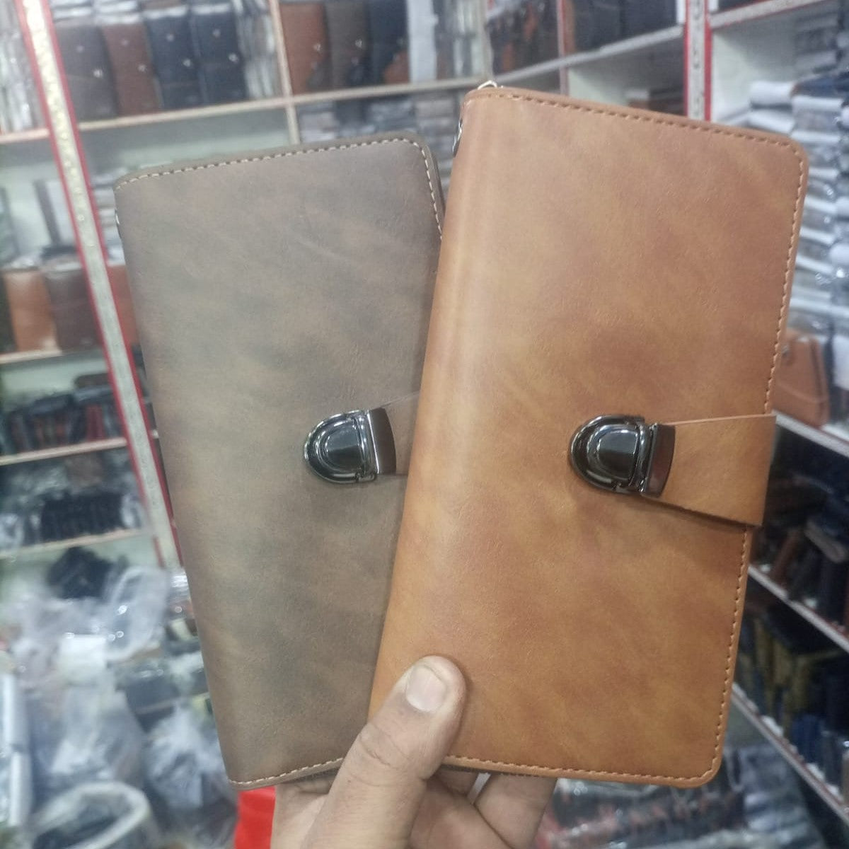 Upgrade your everyday carry with this Men’s Large Capacity Leather Wallet in Camel Brown